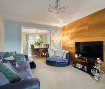 4 bedroom detached house to rent - Photo 1