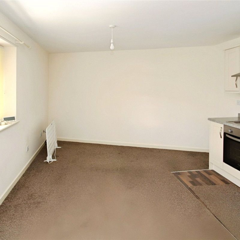 Commonside Farm, New Road, Old Snydale, WF7 - Photo 1