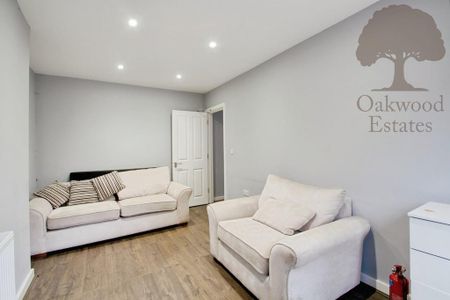 House of multiple occupation to rent - Photo 2