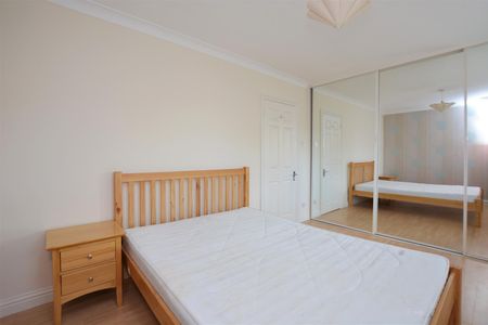 Barnfield Place, London, E14 9YA - Photo 4
