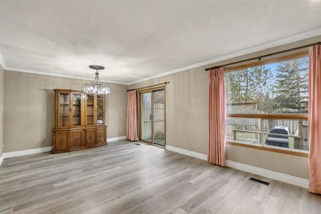 For Lease - 575 Springbank Avenue, Woodstock, Ontario - Photo 2