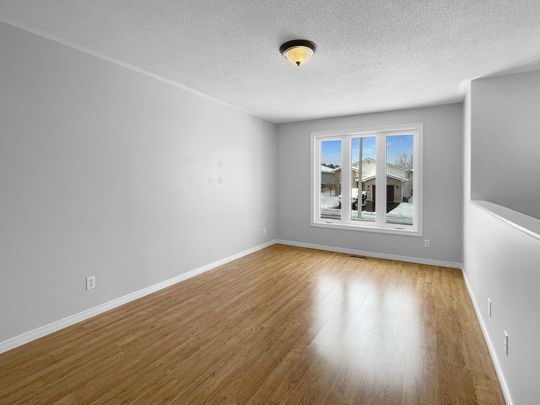 For Lease - 143 Nicholas Street, Quinte West, Ontario - Photo 1