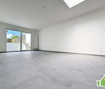 Huis te huur in Moeskroen voor € 1.100 met 4 slaapkamers - Photo 1