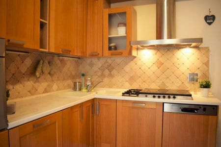 Spacious room with private bathroom in Porta al Prato. - Photo 4