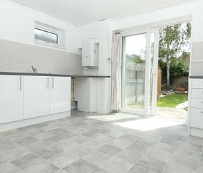 High Street, Manston, Ramsgate, CT12 5BG, Kent - Photo 1