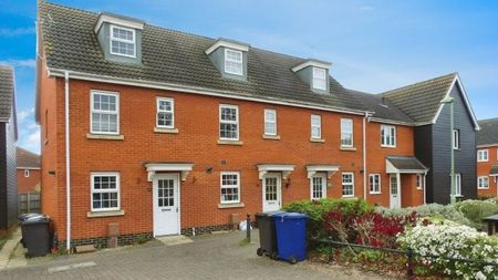 Selway Drive, Moreton Hall, IP32 7PL - Photo 2
