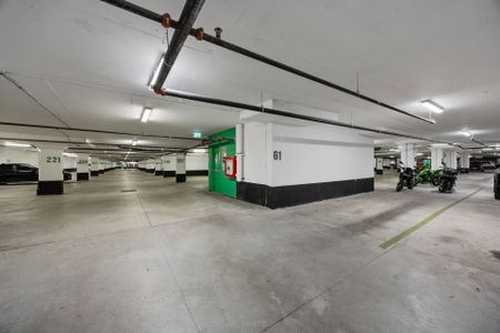 For Lease - 95 Oneida Crescent Unit# 605, Richmond Hill, Ontario - Photo 2