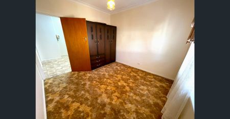 3 Bedroom Home - Photo 3