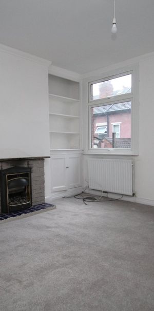 4 bedroom terraced house to rent - Photo 1