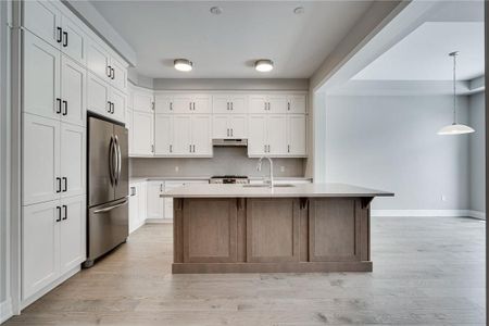 For Lease - 3041 WILLIAM CUTMORE Boulevard, Oakville, Ontario - Photo 2