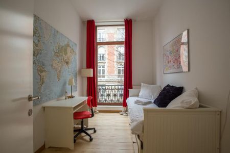Furnished Apartment in Brussels Schuman, EU District - Photo 3