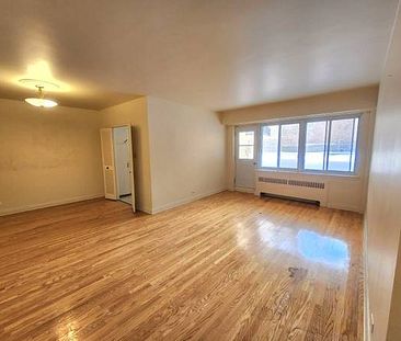 ** Because You Deserve Large 2bed 2bath, Concrete Building, CDN, UDM * - Photo 1