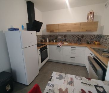 Location Appartement 2 pièces 46m² - Photo 3