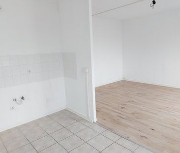 wunderbare Dachgeschosswohnung ab Februar verfügbar - Photo 2