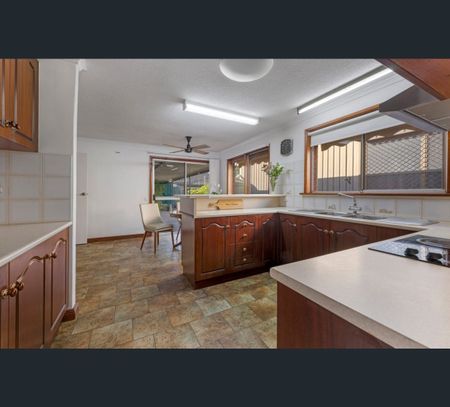 122 Pratt Avenue, Pooraka, SA 5095 - Photo 2