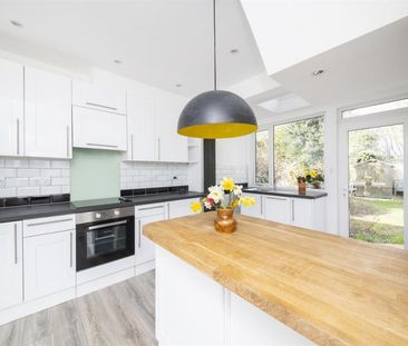 3 bedroom House To Let - Photo 6
