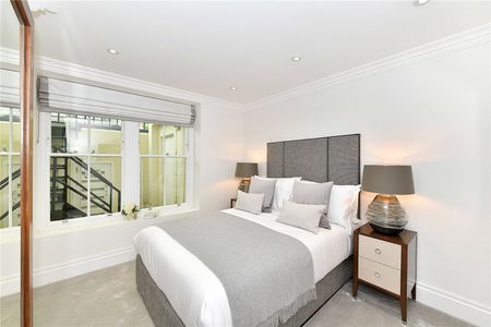 Contemporary One Bedroom Apartment on Garden Square - Photo 4