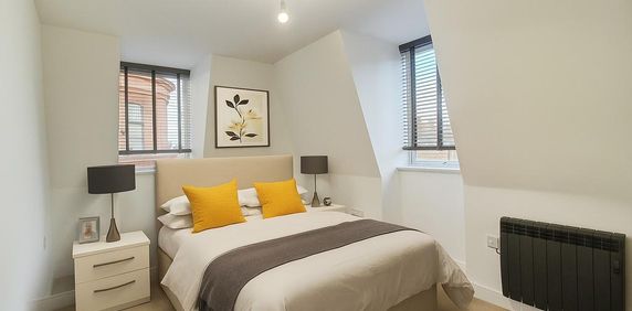 1 bedroom in a flat share to rent - Photo 2