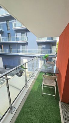 2 pièces meublés avec terrasse - Photo 1