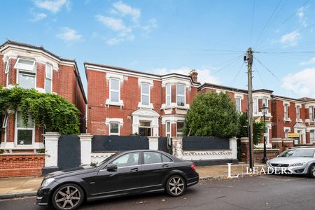 1 bedroom apartment to rent Yarborough Road, Southsea, Hampshire, PO5 - Photo 2