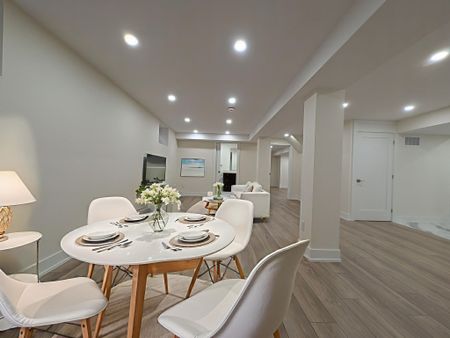 For Lease - 65 Villagewood Court, Vaughan, Ontario - Photo 4