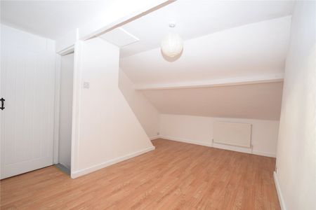 2 bed terraced house to rent in Union Street, Scarborough, YO11 - Photo 3