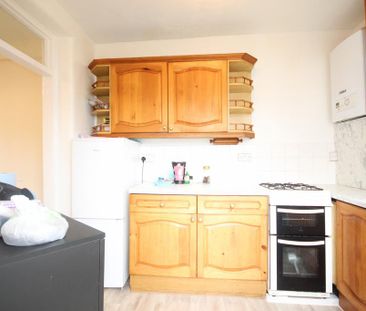 2 bedroom maisonette to rent - Photo 4