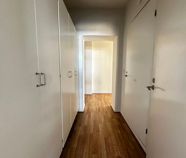 Bjäregatan 9 – 3 rok ( lgh 1103 ) - Photo 1