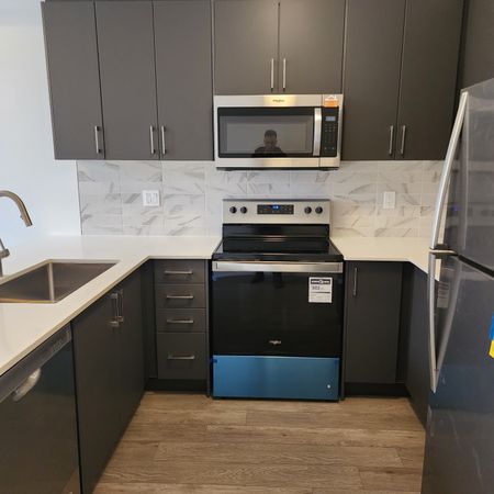 For Lease - 99 Roger Street Unit# 33, Waterloo, Ontario - Photo 3