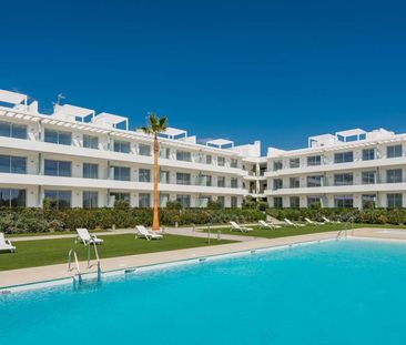 3 bedroom luxury penthouse for rent in Marbella, Andalusia - Photo 4