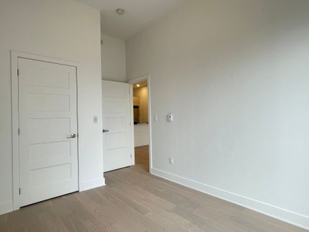 10130 Rue Lauraine Vaillancourt, Montréal (Ahuntsic-Cartierville), QC H3L - Photo 3