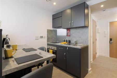 Studio Style A07 - Photo 4