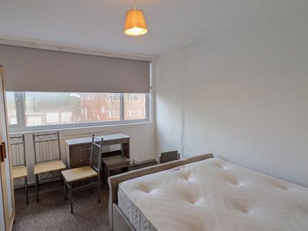 Maryport Road, Cardiff CF23 5JX - Photo 5