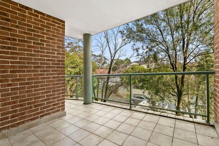 Large Two Bedroom Apartment In Tranquil Westmead Location - Photo 4