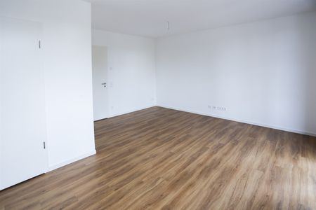 Schöne und ideal geschnittene 2-Zi.-Wohnung mit Balkon - hell und barrierefrei in Köpenick - Photo 3