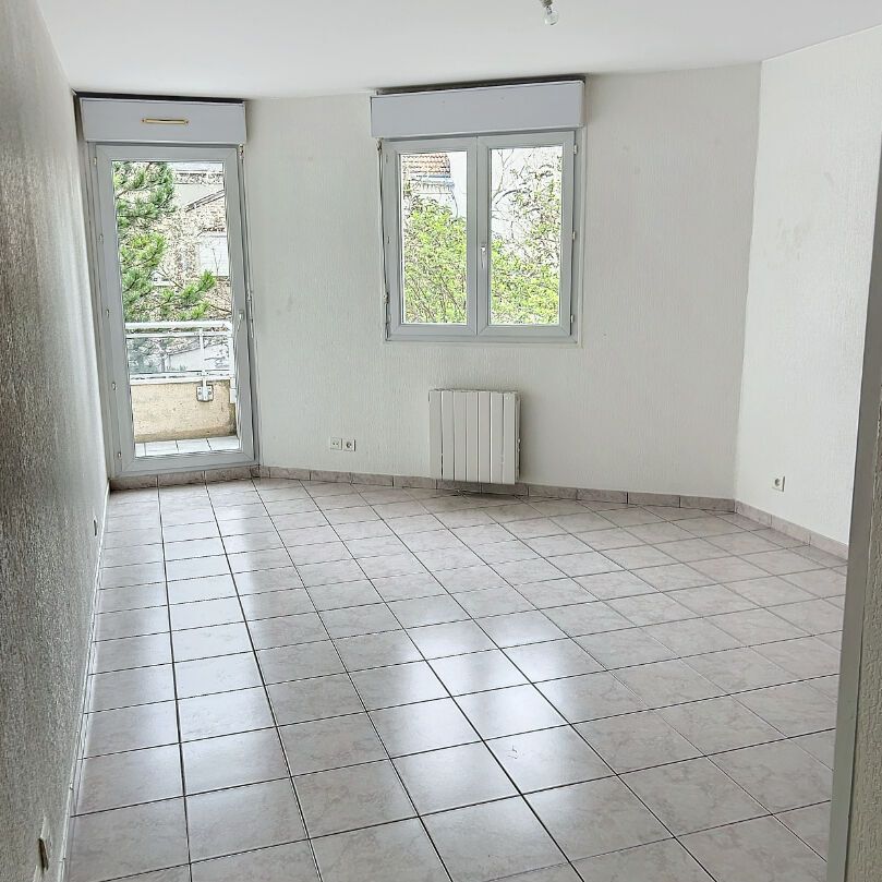 Appartement à louer - REIMS- AV DE LAON - Photo 1