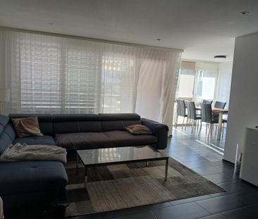 Attraktive 4.5 Zimmer Wohnung zentral in Sachseln - Photo 1
