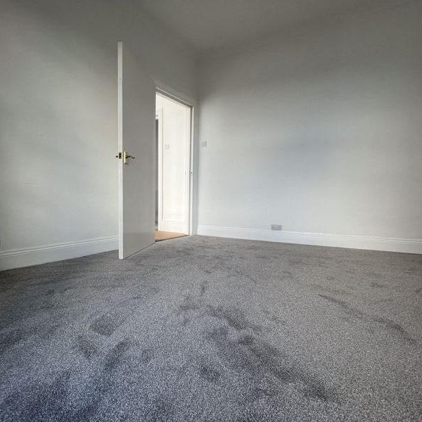 3 bedroom apartment to rent - Photo 1