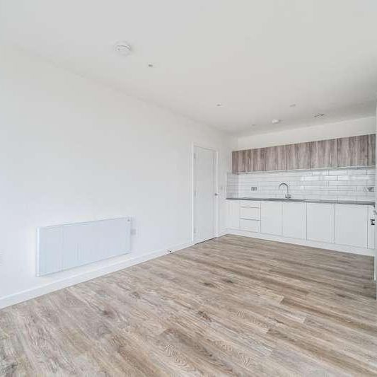 London Road, Staines-upon-thames, TW18 - Photo 1