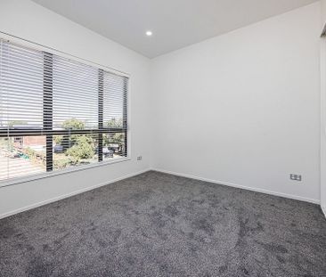 Modern 3BR Apt - Prime Pakuranga! - Photo 6
