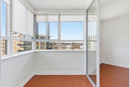 For Lease - 4 PARK VISTA N/A Unit# 1002, Toronto, Ontario - Photo 2