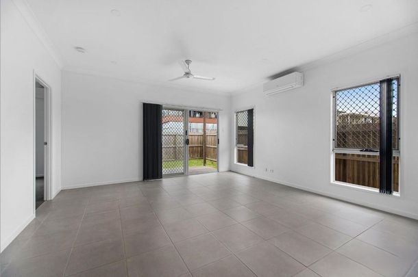 Modern and Spacious Property in Pimpama - Your Perfect Home Awaits! - Photo 1