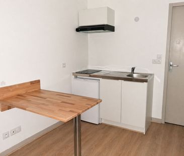 Location Appartement 1 pièce 18m² - Photo 3