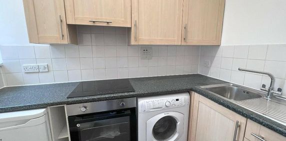 1 bedroom flat to rent - Photo 2