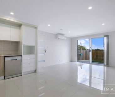 NEAT AND TIDY, SUPER CONVENIENT LOCATION! - Photo 5