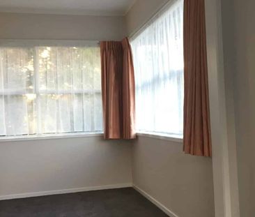 Refined Browns Bay Living | Rangitoto College Zone - Photo 1