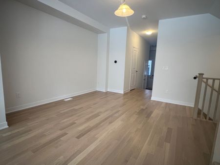 For Lease - 20 John Canning Way, Markham, Ontario - Photo 4