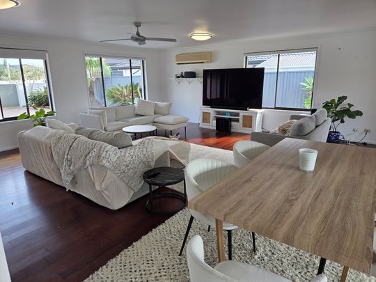 Mermaid Waters - Photo 1