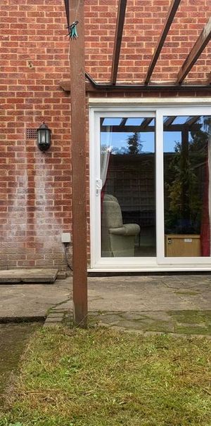 3 bedroom terraced house to rent - Photo 1