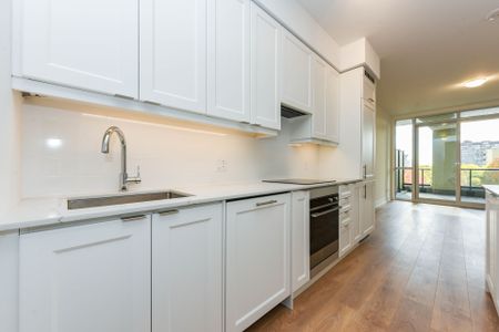 For Lease - 30 Elm Drive Unit# 206, Mississauga, Ontario - Photo 3